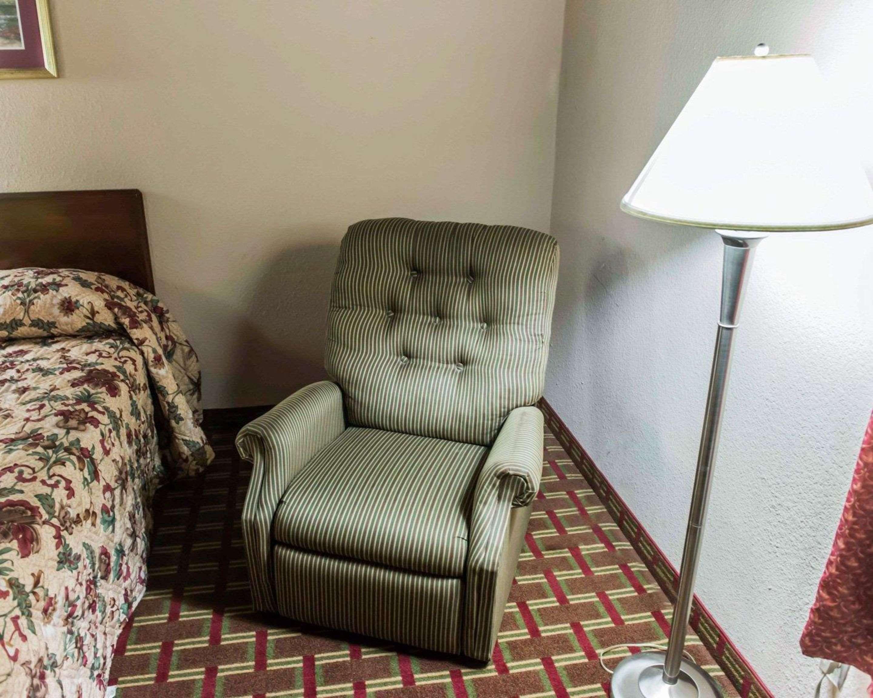 Econo Lodge Tallahassee Near Capital -University Exterior foto
